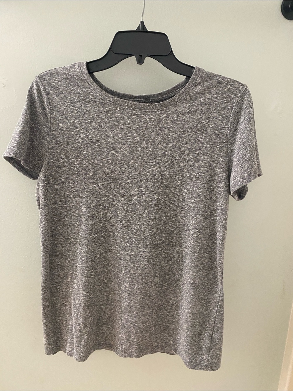 Universal Thread Gray Heather Crewneck Tee